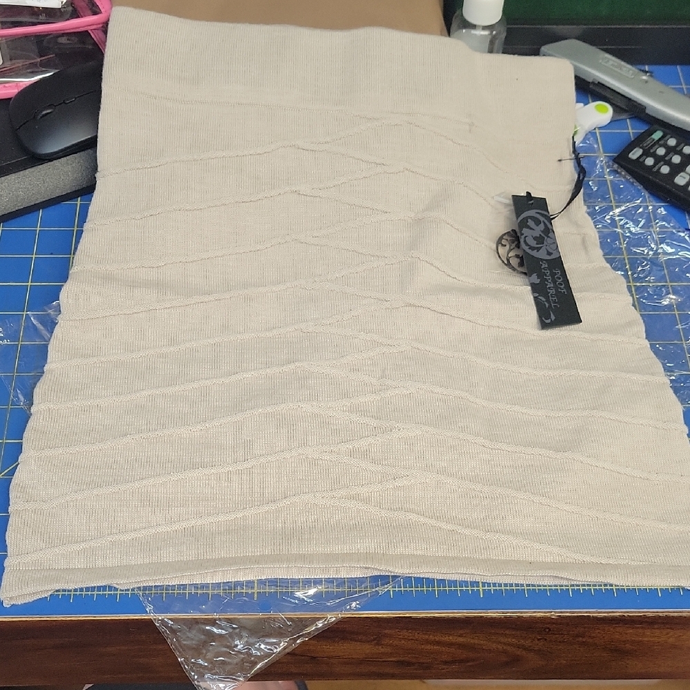 Poof Apparel Textured Cream Pencil Skirt Small NWT